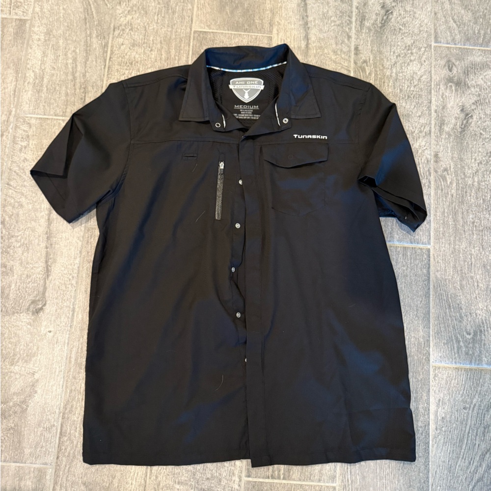 Tunaskin Black Shirt